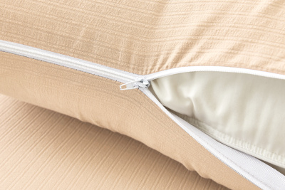 Комплект постельных принадлежностей, простыня на резинке Борт 25 + 2 наволочки 70*70 экрю экрю